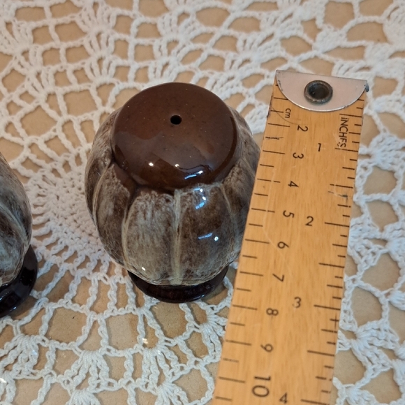 🤎3 for $15🤎Vintage Brown Dining Salt And Pepper Shakers - Picture 2 of 4
